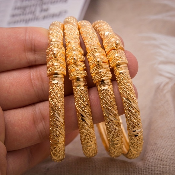 Luxurious 24K Gold-Plated Open Bangle: Bridal Elegance, Timeless Hand Jewelry - Picture 5 of 5